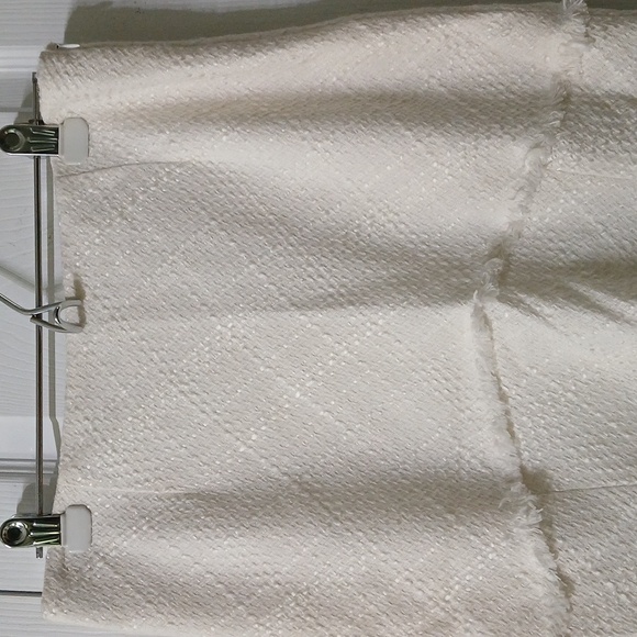 White House black market white midi skirt  Sz 6 EUC - Picture 3 of 5